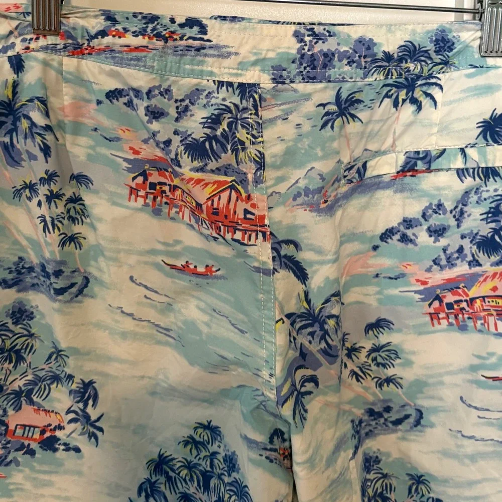 J. Crew Men's Tropical Landscape Print‎ Swim Short in Size 33